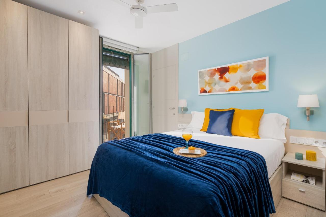 Kronos On The Beach Suite 2 Барселона Екстериор снимка
