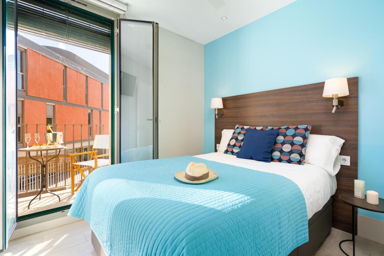 Kronos On The Beach Suite 2 Барселона Екстериор снимка
