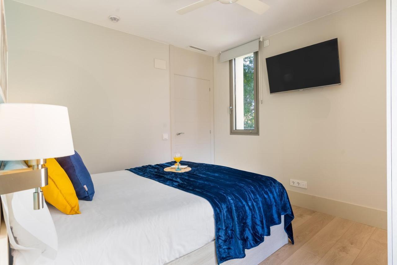 Kronos On The Beach Suite 2 Барселона Екстериор снимка